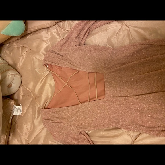 Fashion Nova sparkly dress - Picture 2 of 3